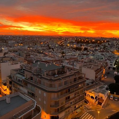Tus Vacaciones Junto Al Mar Apartment Torrevieja Luaran gambar