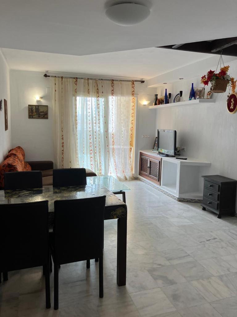 Tus Vacaciones Junto Al Mar Apartment Torrevieja Luaran gambar